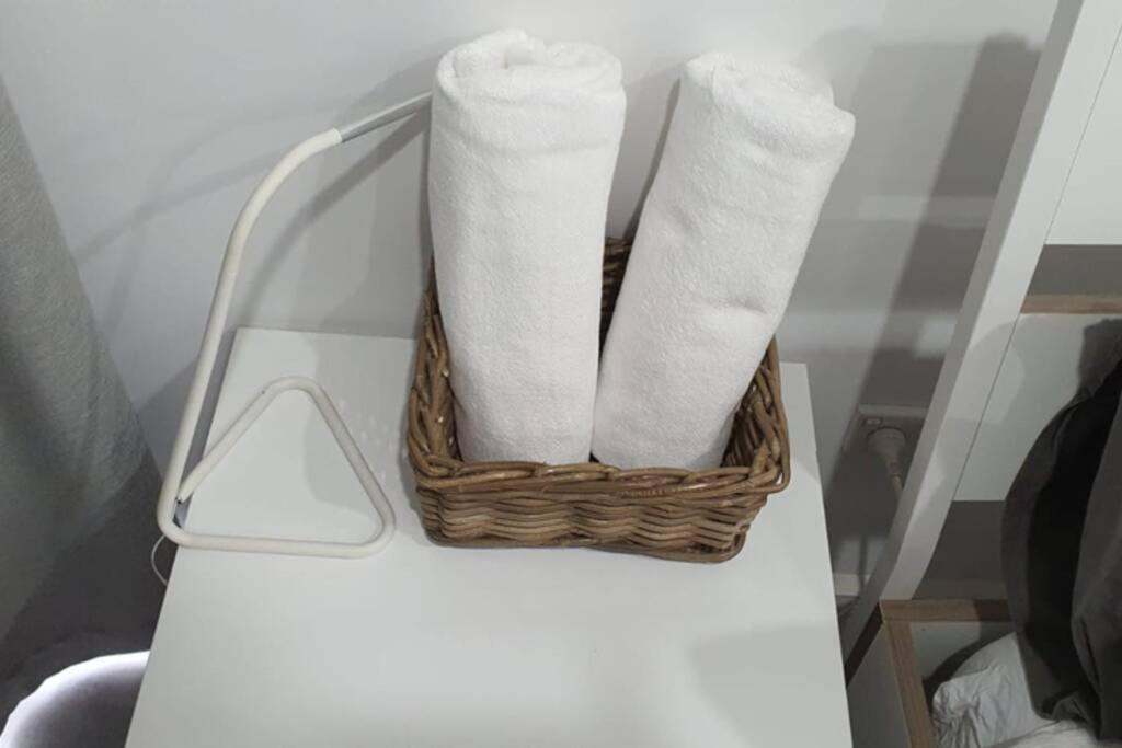 קנברה Dana-Spacious Private Room In Shared 2-Bedroom Apartment-1 מראה חיצוני תמונה